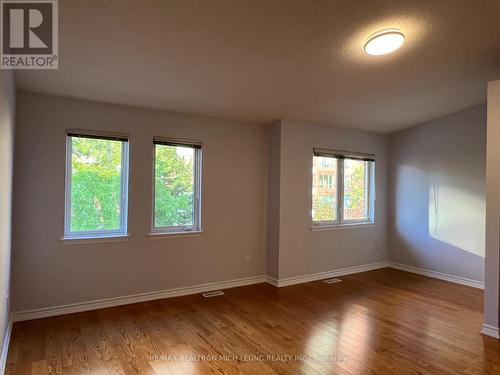 808 - 900 Steeles Avenue W, Vaughan, ON - Indoor Photo Showing Other Room