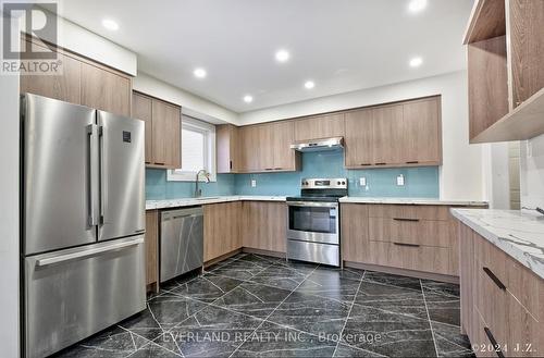 106 Wesley Street, Newmarket, ON - Indoor Photo Showing Kitchen