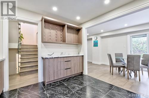 106 Wesley Street, Newmarket, ON - Indoor Photo Showing Dining Room