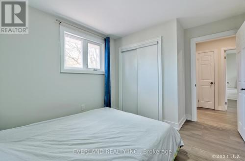 106 Wesley Street, Newmarket, ON - Indoor Photo Showing Bedroom