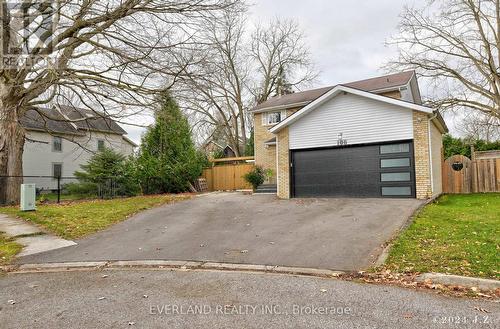 106 Wesley Street, Newmarket, ON - Outdoor