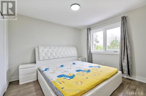 106 Wesley Street, Newmarket, ON - Indoor Photo Showing Bedroom