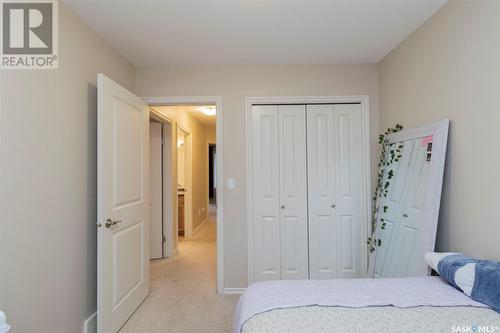 512 303 Slimmon Place, Saskatoon, SK - Indoor Photo Showing Bedroom