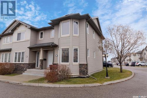 512 303 Slimmon Place, Saskatoon, SK - Outdoor With Facade