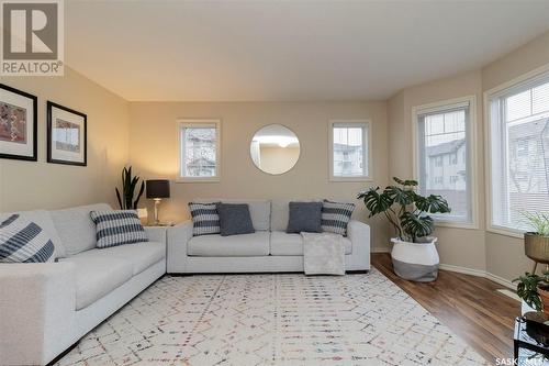 512 303 Slimmon Place, Saskatoon, SK - Indoor Photo Showing Living Room