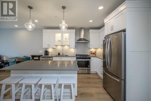 404 1087 6Th Avenue, Prince George, BC - Indoor Photo Showing Kitchen With Upgraded Kitchen