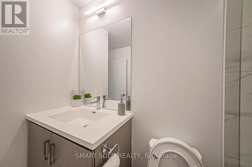 1912 - 38 Honeycrisp Crescent, Vaughan, ON - Indoor Photo Showing Bathroom