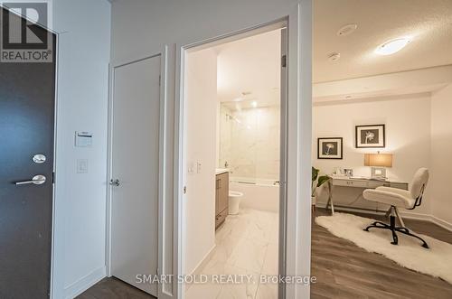 1912 - 38 Honeycrisp Crescent, Vaughan, ON - Indoor Photo Showing Bathroom