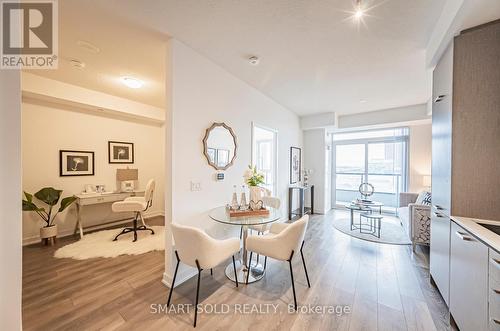 1912 - 38 Honeycrisp Crescent, Vaughan, ON - Indoor Photo Showing Dining Room