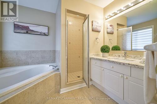 810 Shepherd Place, Milton, ON - Indoor Photo Showing Bathroom