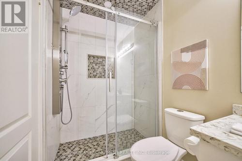 810 Shepherd Place, Milton, ON - Indoor Photo Showing Bathroom