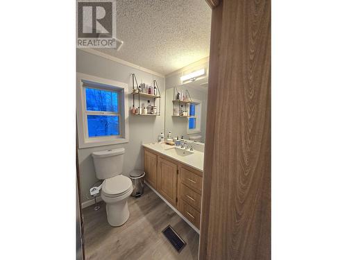 146 2500 Grant Road, Prince George, BC - Indoor Photo Showing Bathroom