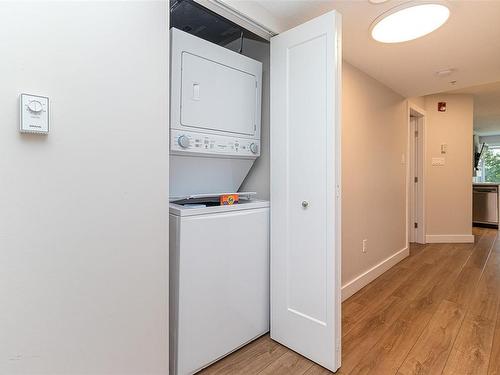 714-1600 Stroulger Rd, Nanoose Bay, BC - Indoor Photo Showing Laundry Room