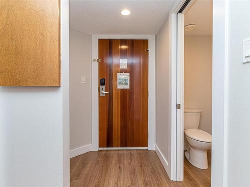 714-1600 Stroulger Rd, Nanoose Bay, BC - Indoor Photo Showing Bathroom