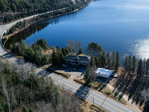 Photo aÃ©rienne - 2525 Route Ducharme, Saint-Roch-De-Mékinac, QC - Outdoor With Body Of Water With View