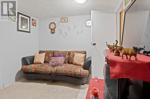 578 Lakeview Avenue, Oshawa, ON - Indoor