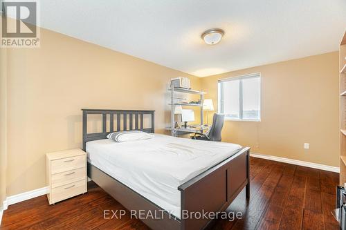 512 - 6720 Glen Erin Drive, Mississauga, ON - Indoor Photo Showing Bedroom