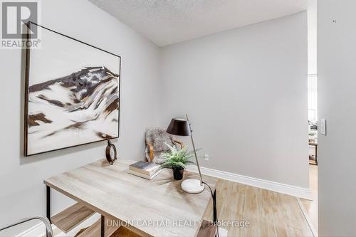 906 - 51 Saddlecreek Drive W, Markham, ON - Indoor