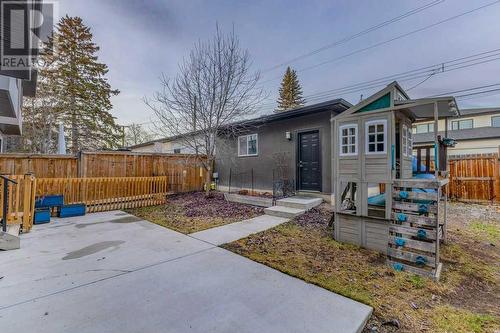 2012 22 Avenue Nw, Calgary, AB - Outdoor