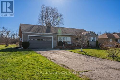 1291 Niagara Parkway, Fort Erie (332 - Central), ON - Outdoor With Facade