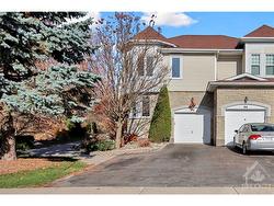 88 GOLDRIDGE Drive  Ottawa, ON K2T 1E9