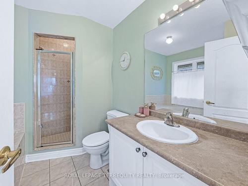 340 Williamson Rd, Markham, ON - Indoor Photo Showing Bathroom