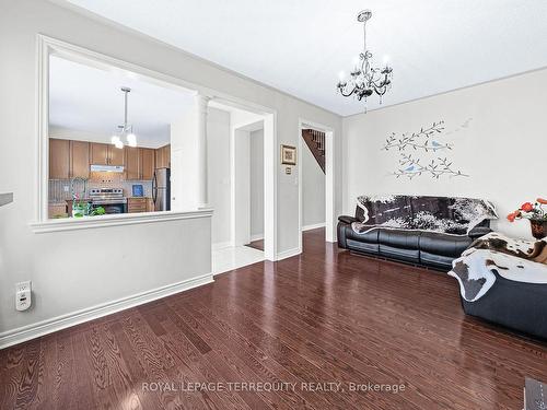 340 Williamson Rd, Markham, ON - Indoor