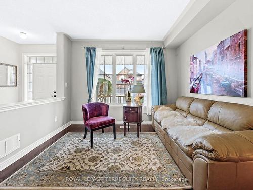 340 Williamson Rd, Markham, ON - Indoor Photo Showing Living Room