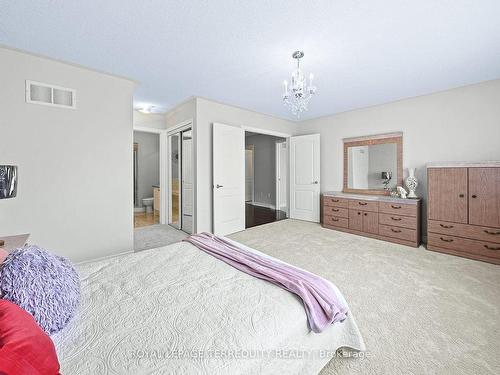 340 Williamson Rd, Markham, ON - Indoor Photo Showing Bedroom