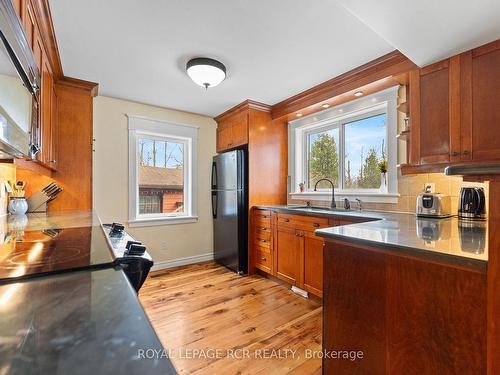 2651 Forks Of The Credit Rd, Caledon, ON - Indoor Photo Showing Kitchen