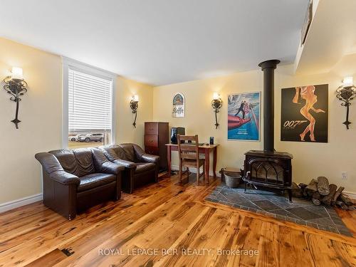 2651 Forks Of The Credit Rd, Caledon, ON - Indoor Photo Showing Living Room With Fireplace