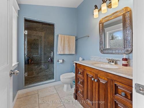 2651 Forks Of The Credit Rd, Caledon, ON - Indoor Photo Showing Bathroom