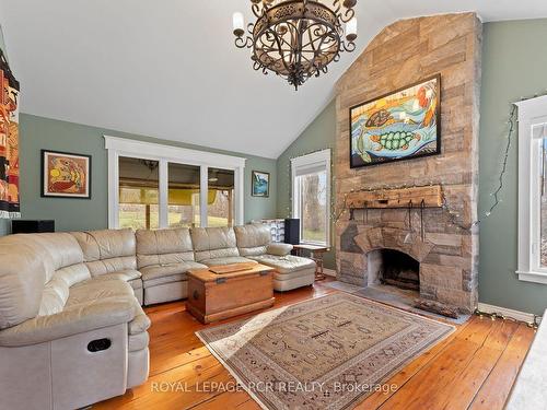 2651 Forks Of The Credit Rd, Caledon, ON - Indoor Photo Showing Living Room With Fireplace