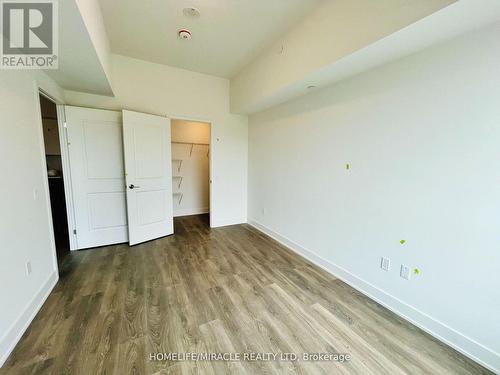 204 - 202 Burnhamthorpe Road E, Mississauga, ON - Indoor Photo Showing Other Room