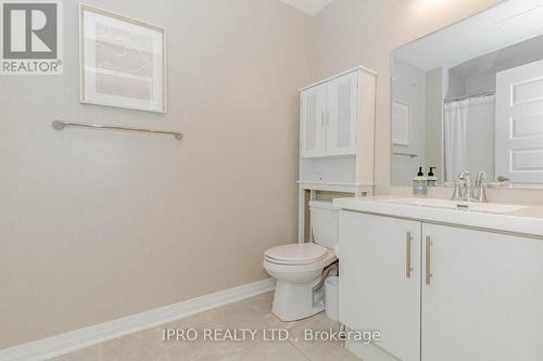 318 - 128 Grovewood Common, Oakville, ON - Indoor Photo Showing Bathroom