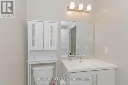 318 - 128 Grovewood Common, Oakville, ON - Indoor Photo Showing Bathroom