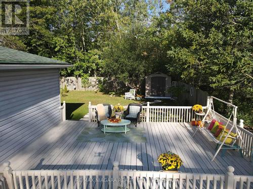 415 Washington Road, Fort Erie (334 - Crescent Park), ON - Outdoor With Deck Patio Veranda