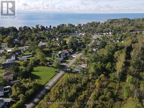 415 Washington Road, Fort Erie (334 - Crescent Park), ON - Outdoor With Body Of Water With View