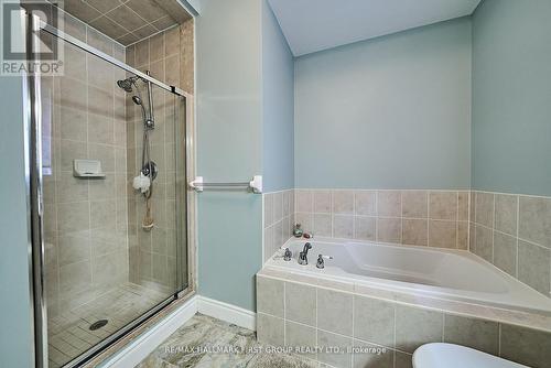 9 Oakside Drive, Uxbridge, ON - Indoor Photo Showing Bathroom