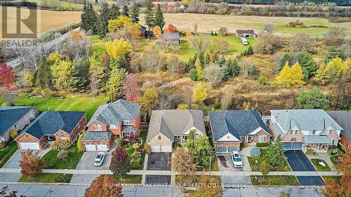 9 Oakside Drive, Uxbridge, ON - Outdoor