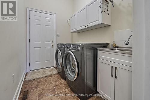 9 Oakside Drive, Uxbridge, ON - Indoor Photo Showing Laundry Room