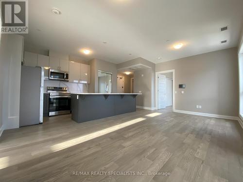 407 - 460 Gordon Krantz Avenue, Milton, ON - Indoor Photo Showing Kitchen