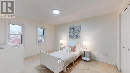 8 King William Court, Cambridge, ON - Indoor Photo Showing Bedroom