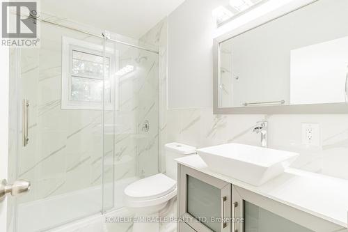 121 Laurentian Drive N, London, ON - Indoor Photo Showing Bathroom