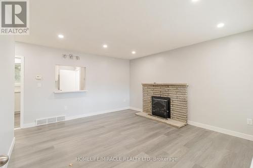 121 Laurentian Drive N, London, ON - Indoor With Fireplace