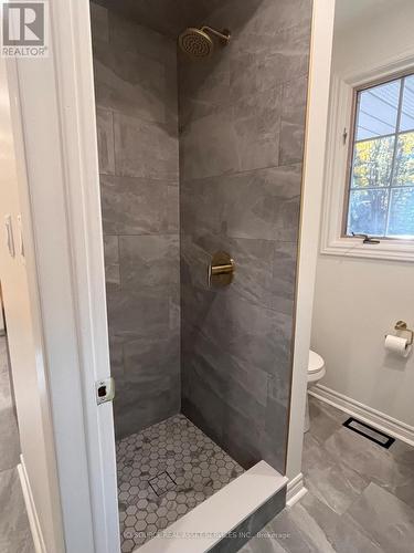 881 Charlotteville Rd 8, Norfolk, ON - Indoor Photo Showing Bathroom