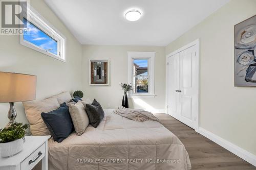 53 Jane Street, Haldimand, ON - Indoor Photo Showing Bedroom