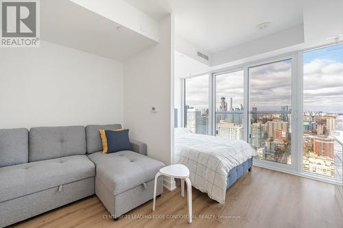 5009 - 319 Jarvis Street, Toronto, ON - Indoor Photo Showing Bedroom