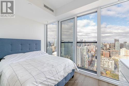 5009 - 319 Jarvis Street, Toronto, ON - Indoor Photo Showing Bedroom