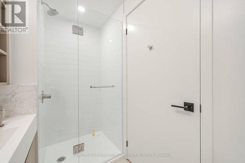 5009 - 319 Jarvis Street, Toronto, ON - Indoor Photo Showing Bathroom